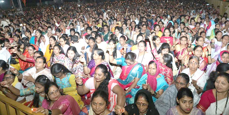 २५ हजार दिव्याने उजळला धर्म जागरण महोत्सव परिसर अखिल ठाणे जिल्हा वारकरी संप्रदायातर्पेâ सोहळा